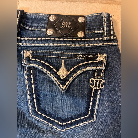 Miss Me Jeans size 30 - Picture 2 of 5